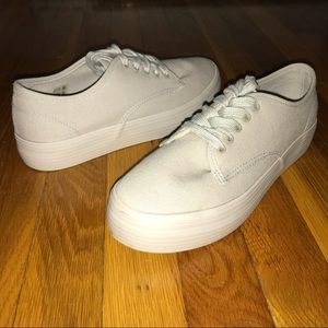 NW NWOT ASOS Canvas Platform Sneakers